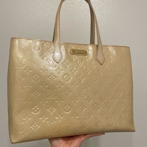 💯LOUIS VUITTON Vernis Wiltshire MM Blanc Corail Shoulder Bag